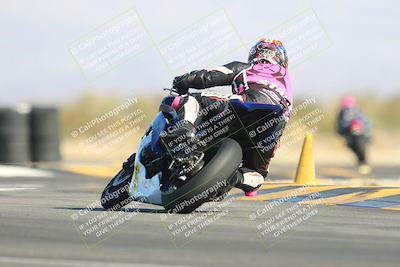 media/Jan-10-2025-CVMA Friday Practice (Fri) [[489e0da257]]/Group 4 and Trackday/Session 4 (Turn 16)/